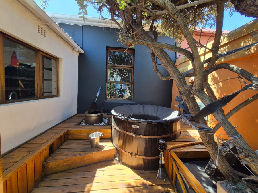 To Let 3 Bedroom Property for Rent in Woodstock Western Cape